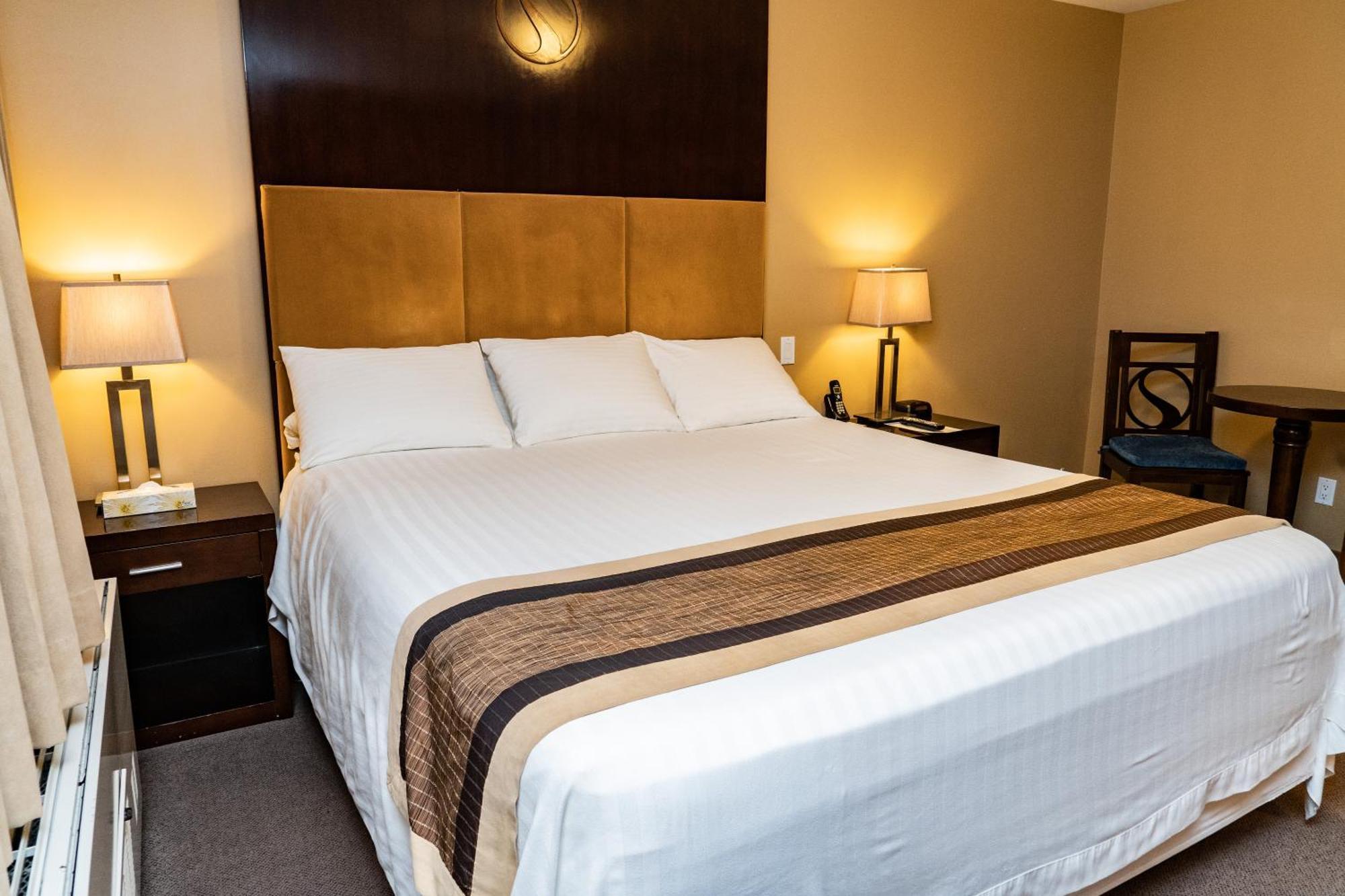 Hotel Skky 3*